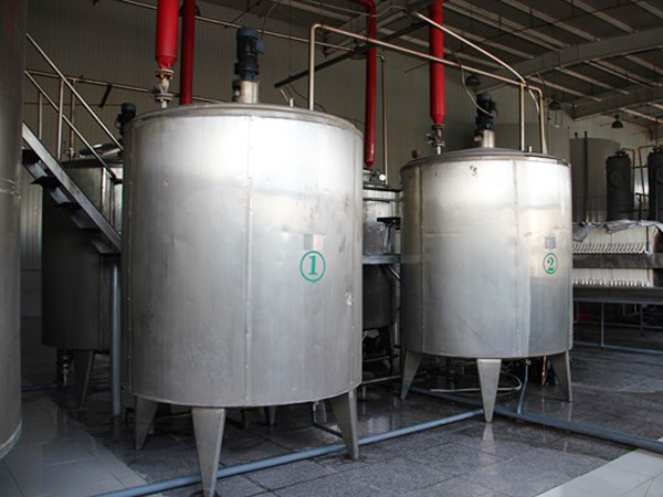 Glucose syrup mixing machine